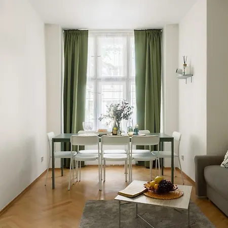 Appartement Spacious And Relaxed 2br Ap For Friends And Families Prague