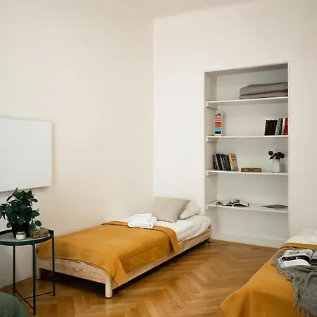 Spacious And Relaxed 2br Ap For Friends And Families