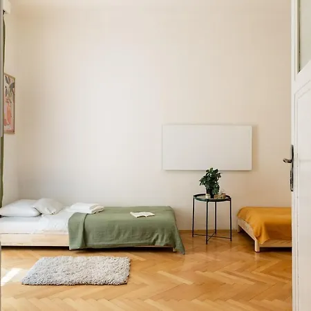 Spacious And Relaxed 2br Ap For Friends And Families