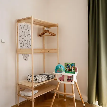 Spacious And Relaxed 2br Ap For Friends And Families Διαμέρισμα *