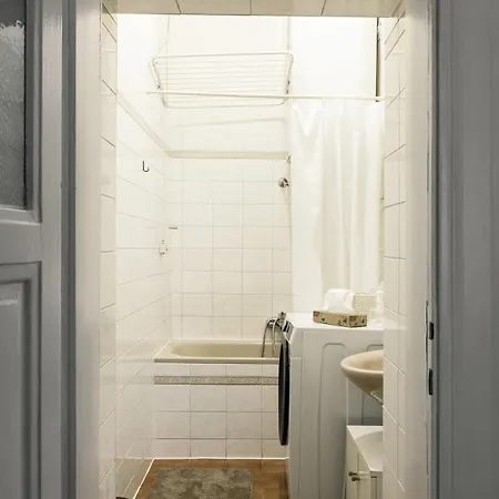 Spacious And Relaxed 2br Ap For Friends And Families Appartement Prague