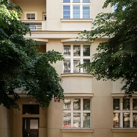 Spacious And Relaxed 2br Ap For Friends And Families Lägenhet Prag
