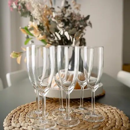Διαμέρισμα Spacious And Relaxed 2br Ap For Friends And Families *
